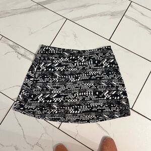 Title nine Black and White Mini Skater Skorts